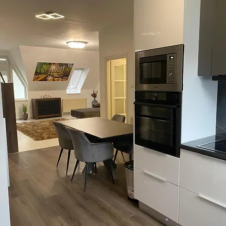 Apartment Vibe *